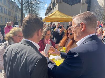 Grundsteinlegung Zeitkapsel.jpg