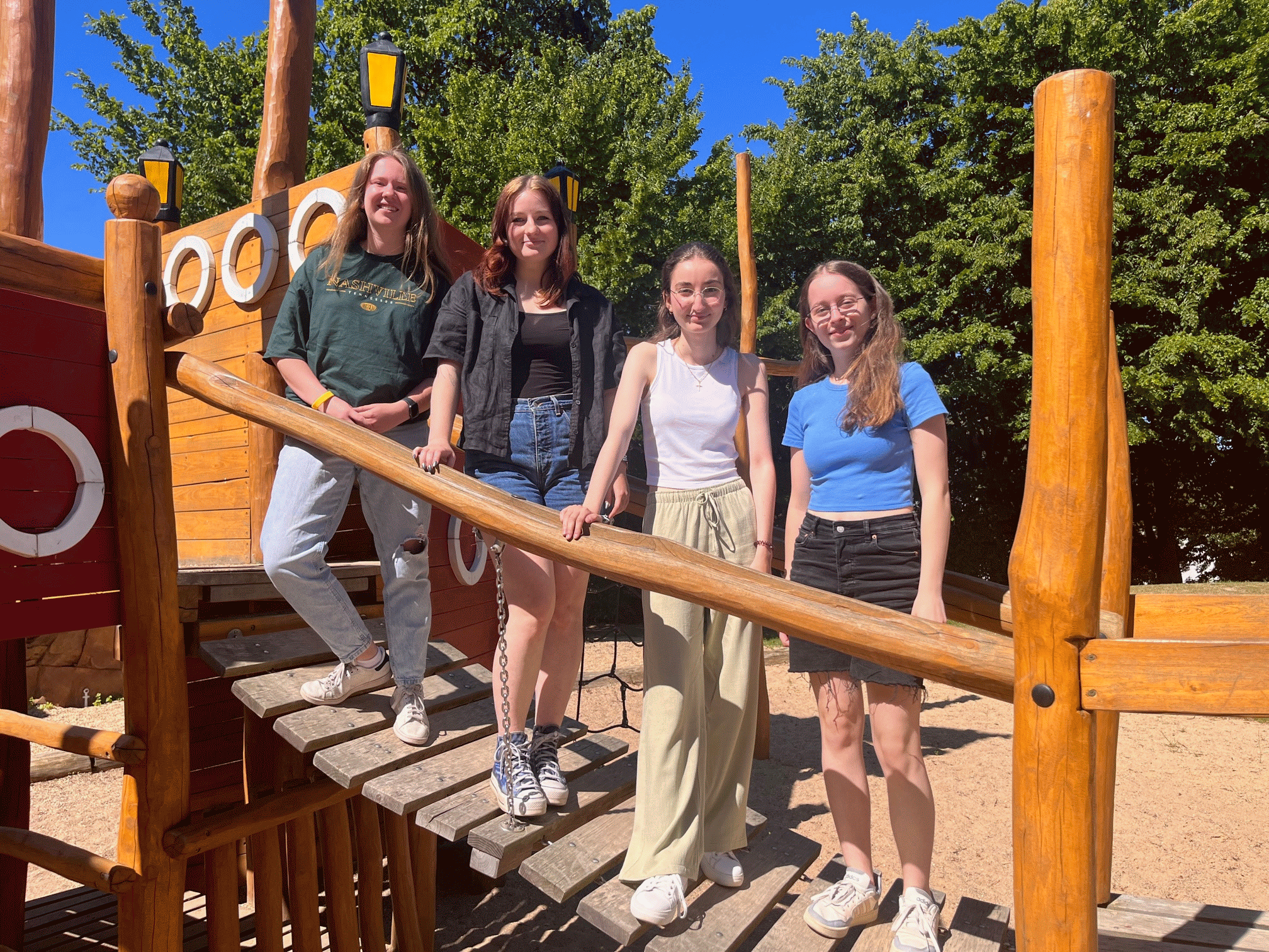 Foto v.l.n.r.: Sina, Julia, Silva, Mia