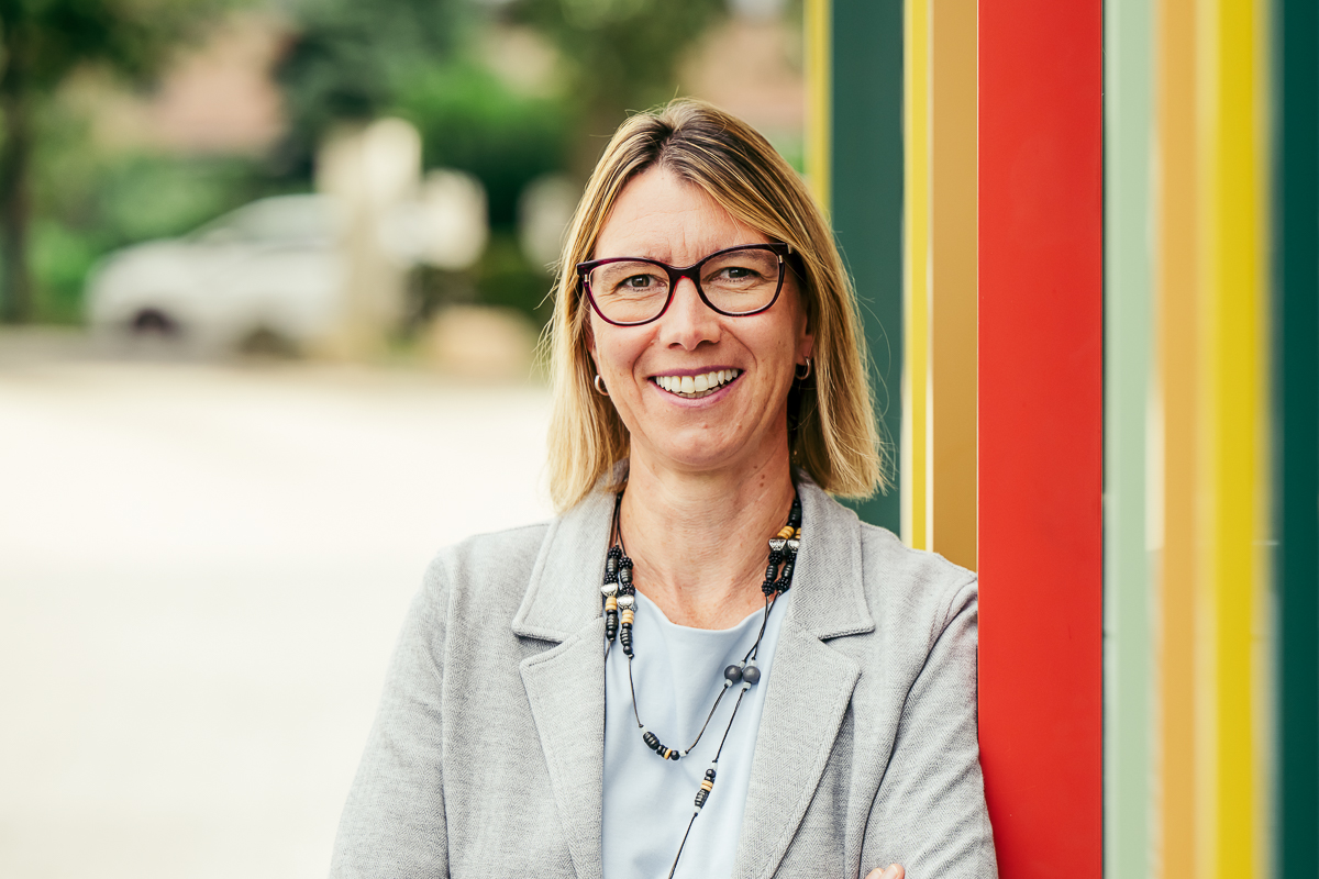 Sonja Boddenberg, Gesch&auml;ftsf&uuml;hrung der Pauline von Mallinckrodt GmbH: &bdquo;Die Kooperation zwischen JOVITA und Pauline geht &uuml;ber die bisherige Verbindung hinaus und schafft ein inklusives Netzwerk f&uuml;r das Dorfleben. Wir sind stolz darauf, Teil dieses innovativen Ansatzes zu sein und freuen uns auf eine nachhaltige Zusammenarbeit im Rahmen des Projekts JOLINE.&ldquo;